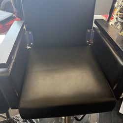Barber chair