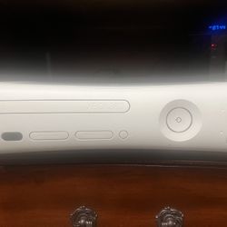 Xbox 360 with Remote and 6 Games 