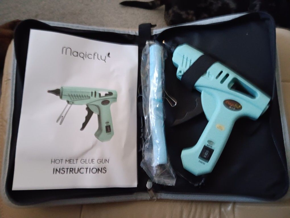 Hot Glue Gun Kit