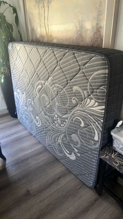 Full XL Matress 53x79