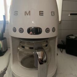 Smeg Coffee Pot - White
