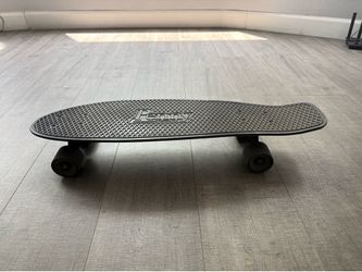 Penny Nickel Board Skateboard - Black