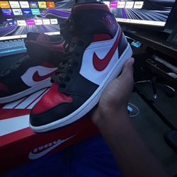 Red Jordan 1 (Meetup Or Shipping)