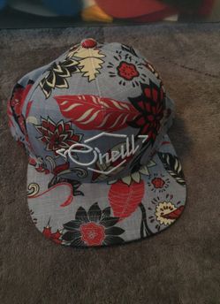 Snap back hat