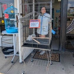 $80  bird Cage 