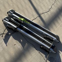 Thule Snowboard Ski Rack 