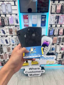 iPhone XS Max! 1 YEAR WARRANTY!