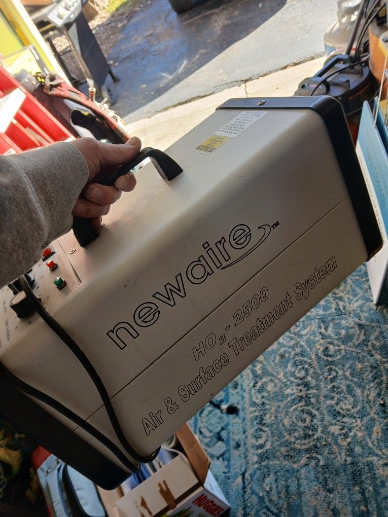 Air Cleaner. Newaire......ozone Machine