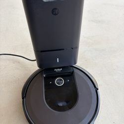 Roomba i7