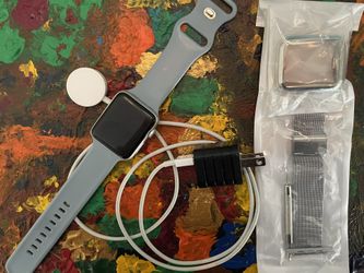 ####🍏🍎WATCH ~~~~Series 3 ~~~42mm Plus Accessories######