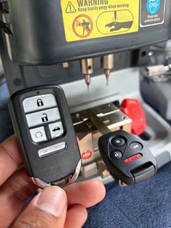 Car keys llaves de carro