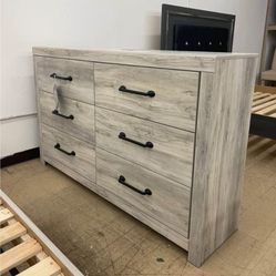 CAMBECK WHITEWASH DRESSER