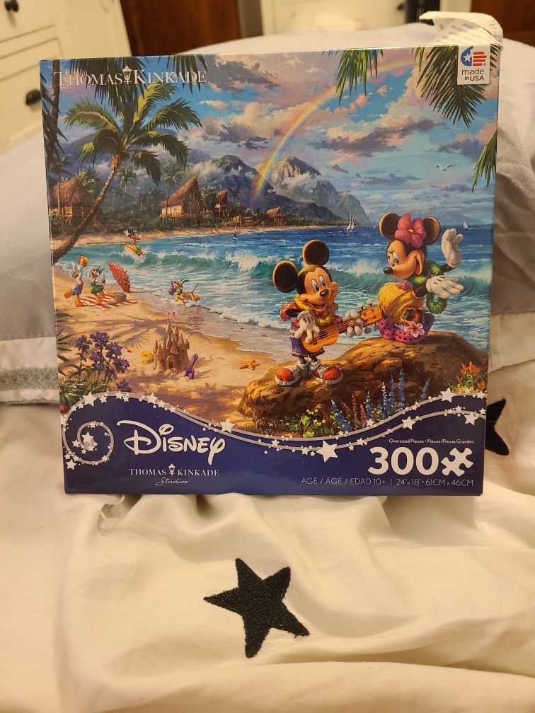 New. Disney's Mickey And Minnie Mouse Thomas Kinkade Puzzle.