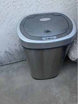 Free trash can