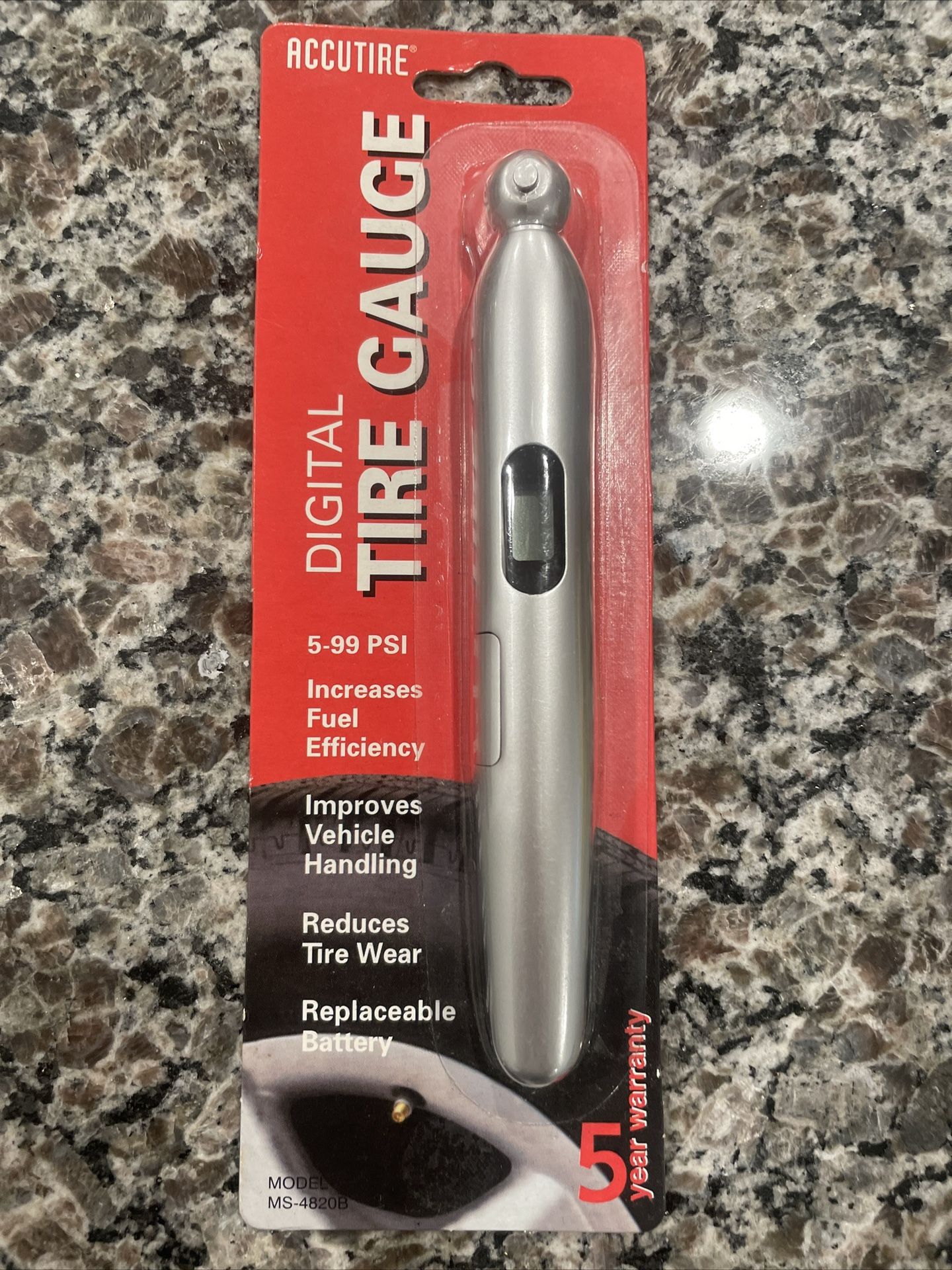 Digital tire air pressure gauge. NEW.