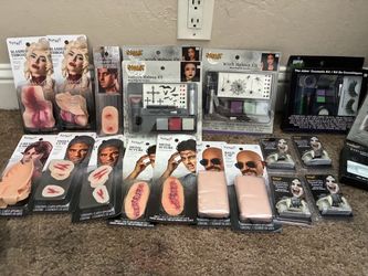 Halloween make up kits