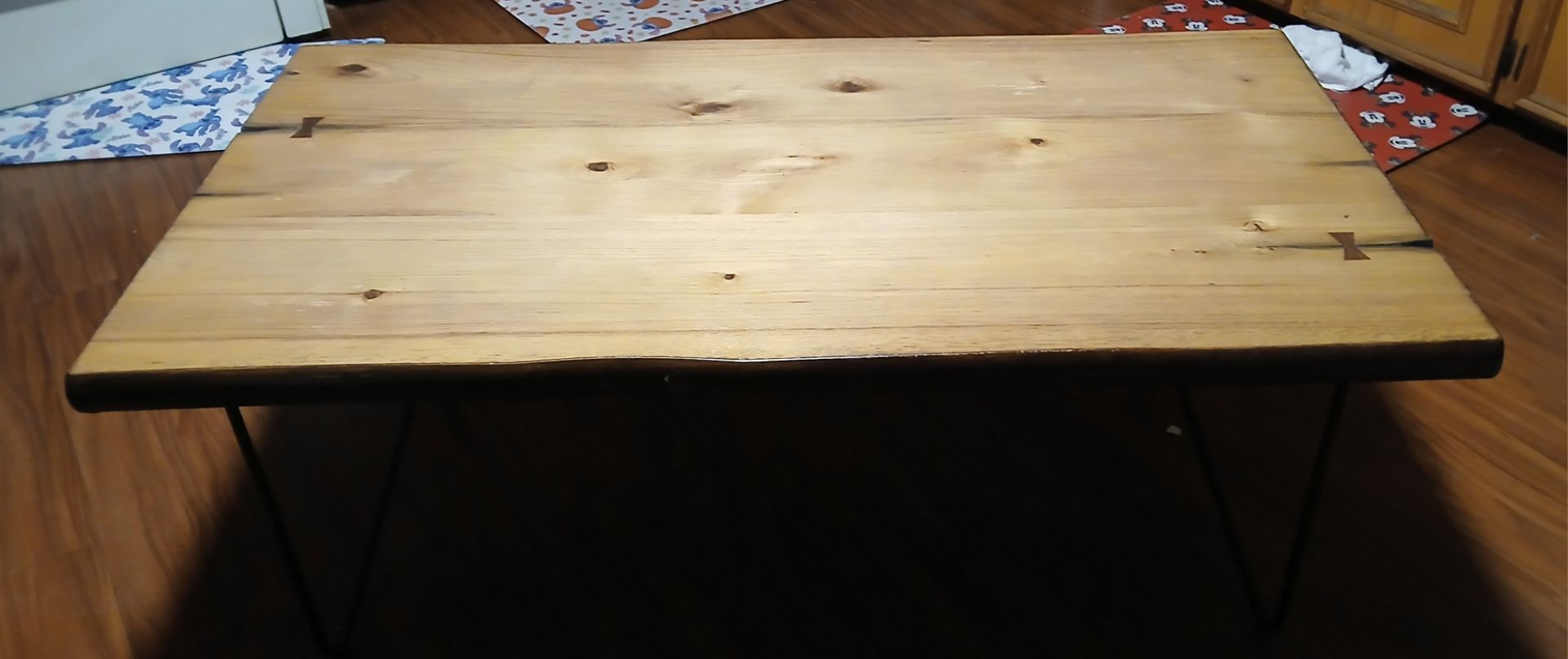 Mesa de sentro / center table