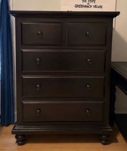 Black Wood 5-Drawer Dresser Chest