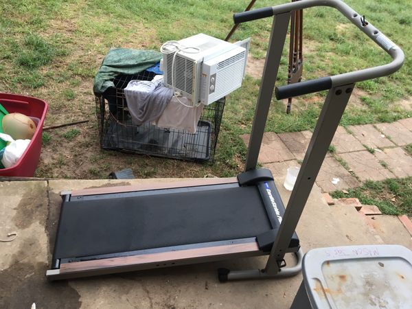 Weslo cardiostride plus treadmill for Sale in Houston, TX - OfferUp