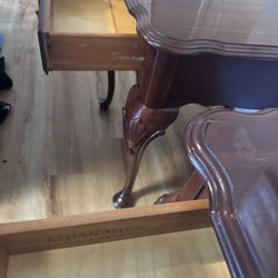 Ethan Allen Georgian Court Queen Anne Style End Tables