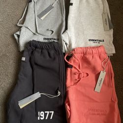 Essentials Shorts
