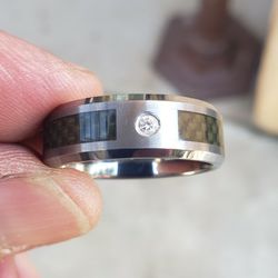 Beautiful new men's tungsten carbide  Carbon fiber Ring Size  11 1/2 $75 Form!!!