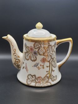 Vintage Japanese Teapot White Handpainted Heavy Gold Gilted Design Shofu