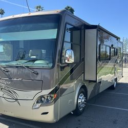 2012 Tiffin Allegro Breeze 32 BR