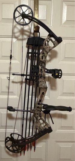 Bear compound bow