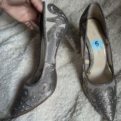Size 6 Rose gold Heels 