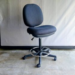 Tall drafting swivel chair