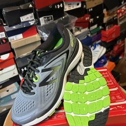 NEW BALANCE 860V8 MEN'S RUNNING SHOE #M860GG8 Size 11 Wide New /No Box