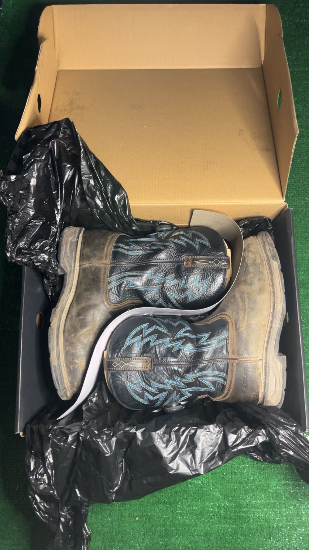 Ariat WorkHog® XT BOA H2O Carbon Toe Boots – Bruin Brown / Dark Forest (Wide Square Toe) (Size 11.5)