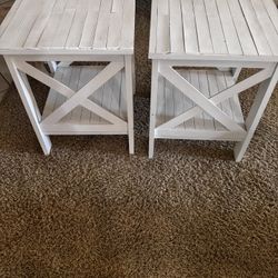 End tables  White 
