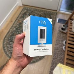 Ring white Outdoor Camera battery (Stick Up Cam) security - working condition