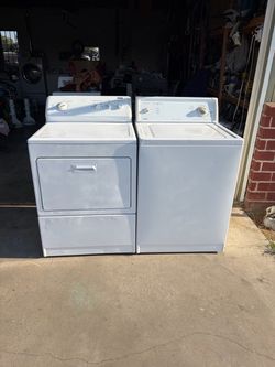 Kenmore washer and electric dryer in good condition. 30 day warranty. Ablo espanol.