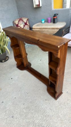 Vintage hutch style dresser top mirror, very good condition!
