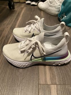 Nike Infinity Flyknit React Size 6.5 W