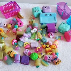 74 pcs shopkins figures and accessories lot
