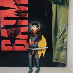 Damian Wayne Figure