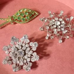 3 Beautiful Vintage Brooches