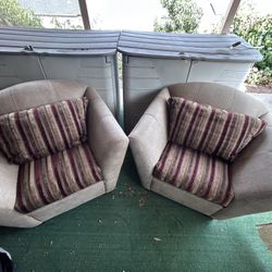 2 Oversized Comfy Chairs NEED GONE ASAP