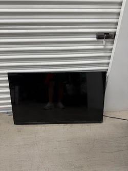 VIZIO 48” Smart LED HDTV (Model E480-B2)