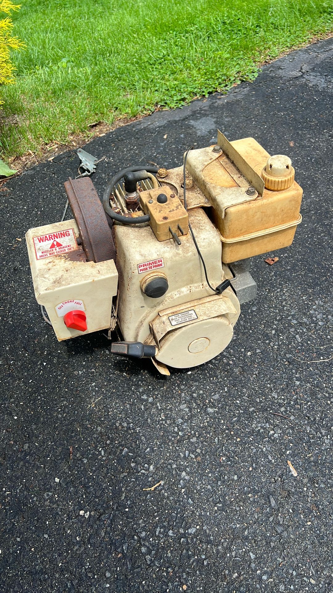 Four Or Five Horse Engine With Electric Start. Always Garage Cap Hasn’t Ran In A While..