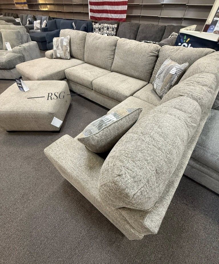 Newellen U Shaped Modular Whole Family Sectional Couch Set 🌟Extra Discount Code RSG 
🔥🔥 Mention OfferUp for this Special Price!!