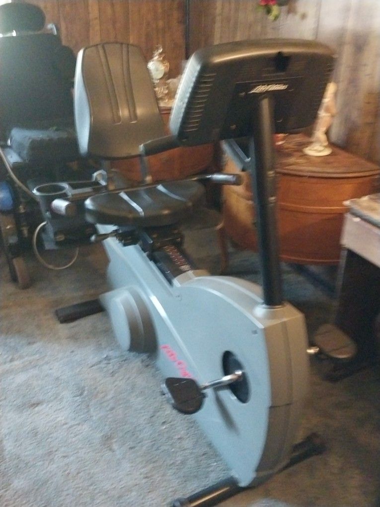 Life Fitness Exercises Pike.