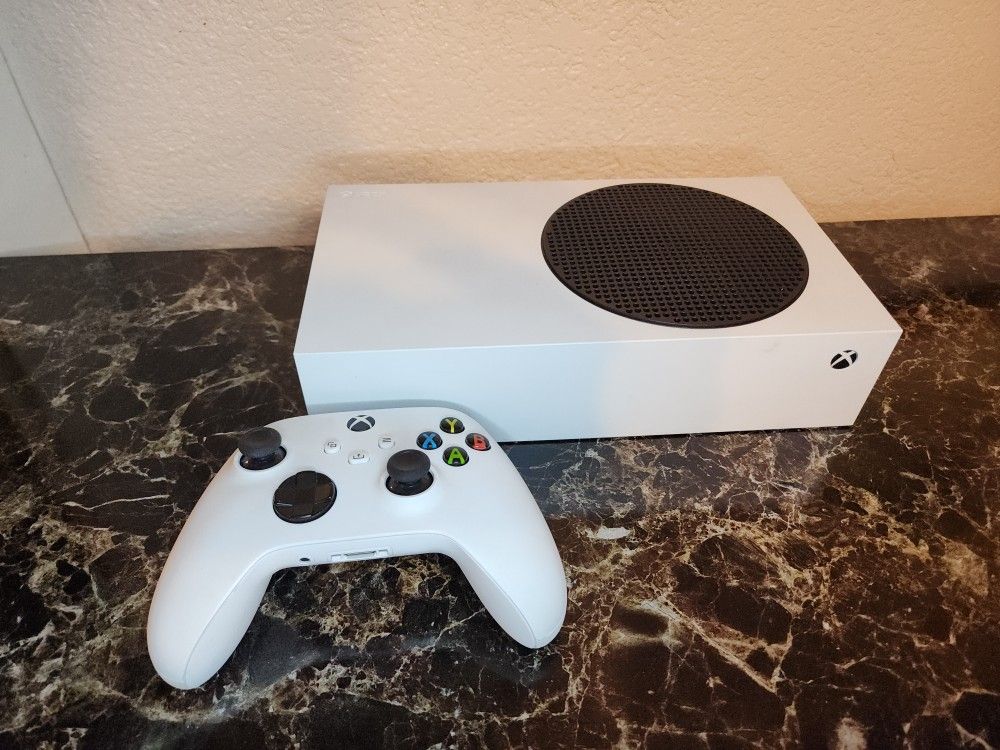 Xbox Series S Console With Controller