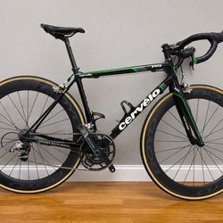 🚴🏻 🔥 Cervelo R5 SL Carbon Road Bike – Size 51  High-end lightweight climbing machine. Super fast, super responsive, and race-ready.