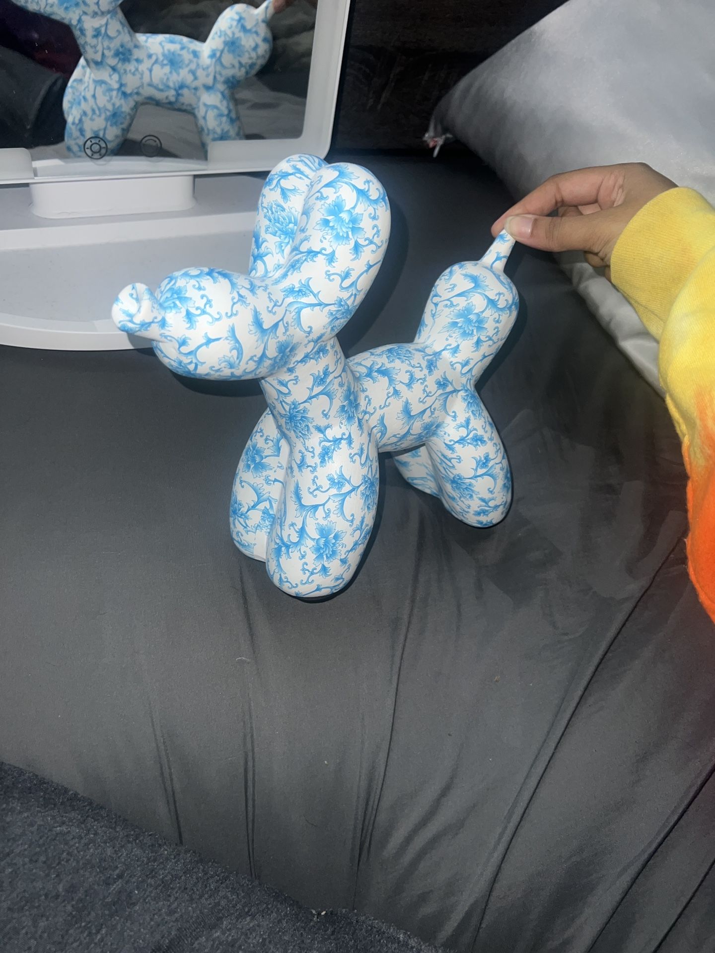 Balloon Dog Figurine