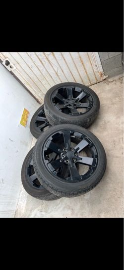 Chevy silverado wheels 22”